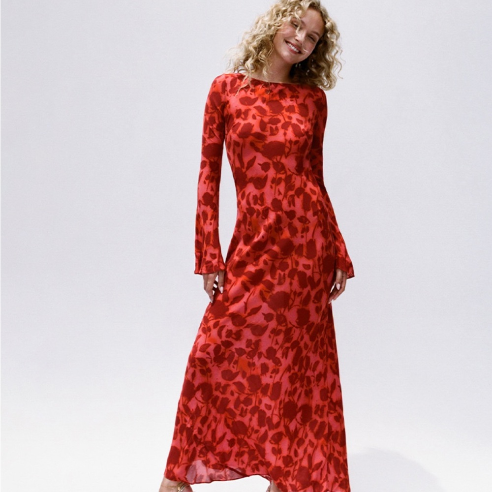 Elegant Red Floral Dress